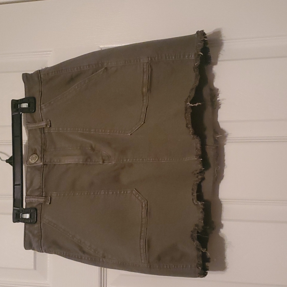 American Eagle army green mini skirt